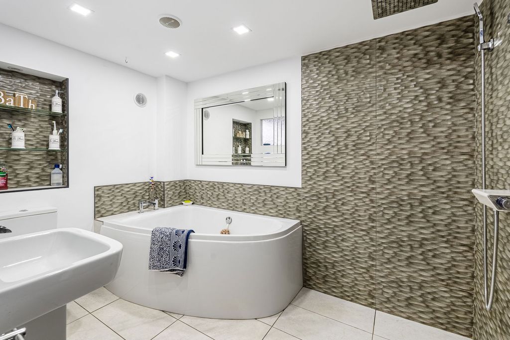 Additional image 19 of 7 bed detached house for saleSt Cleer PL14
