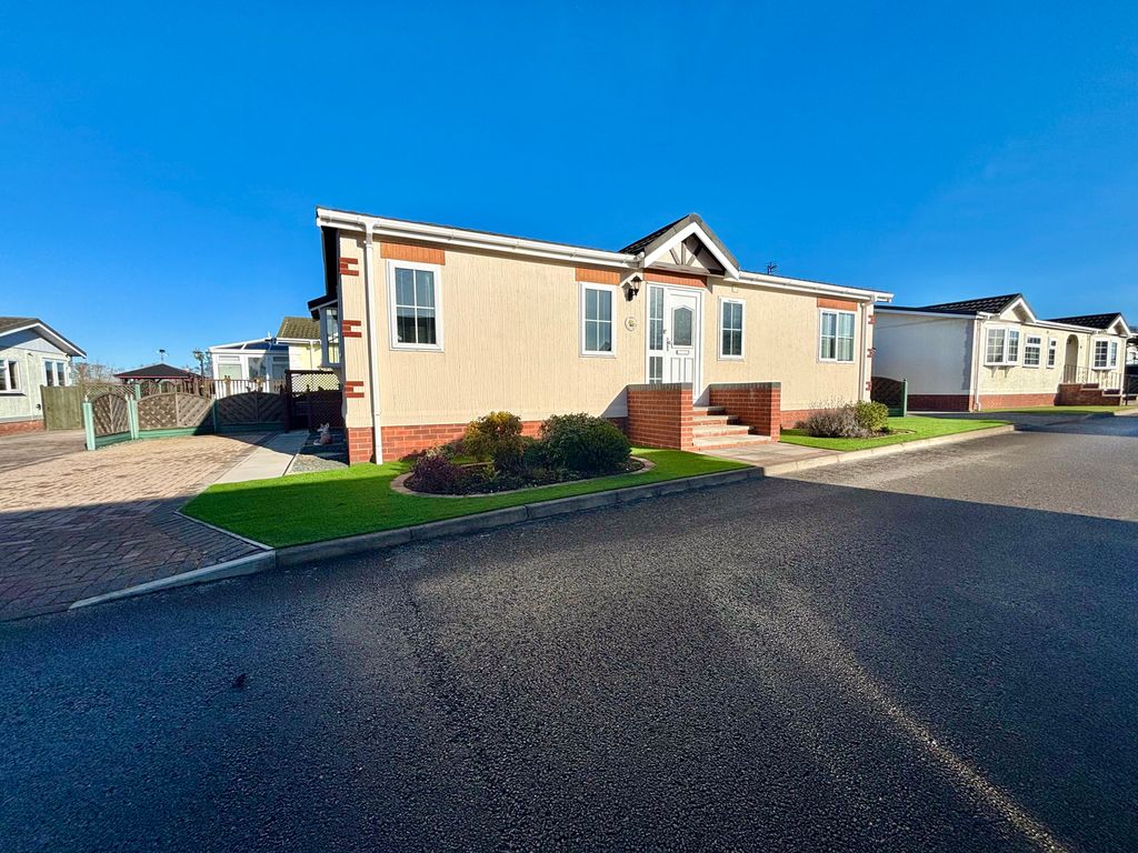 Property photo 1 of 8 Img_4226