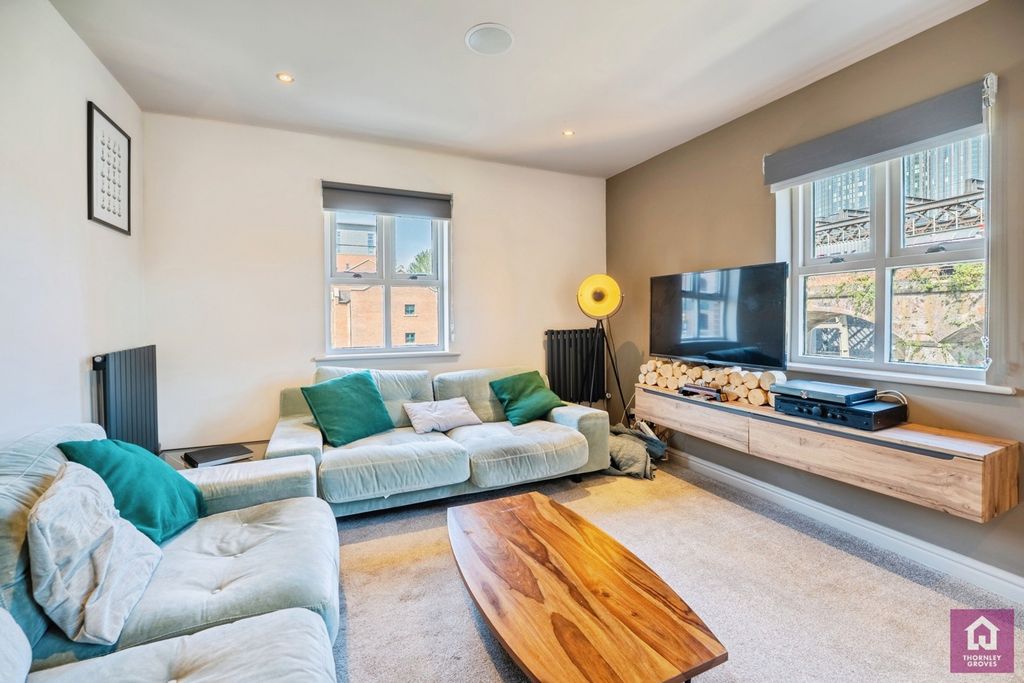 Property photo 2 of 14 Pbox-Img.Jpg