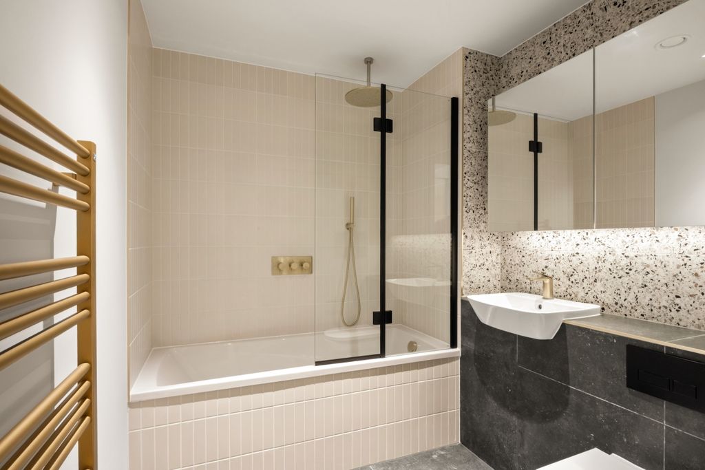 Property photo 3 of 13 0T4A6168