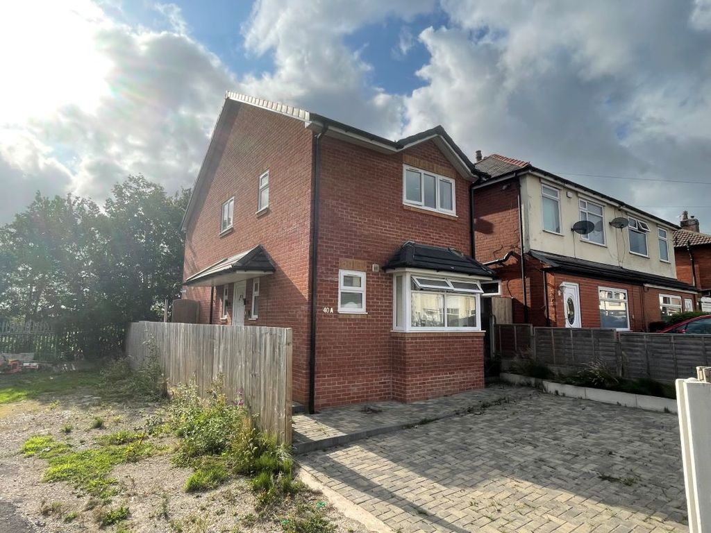 Property photo 1 of 2