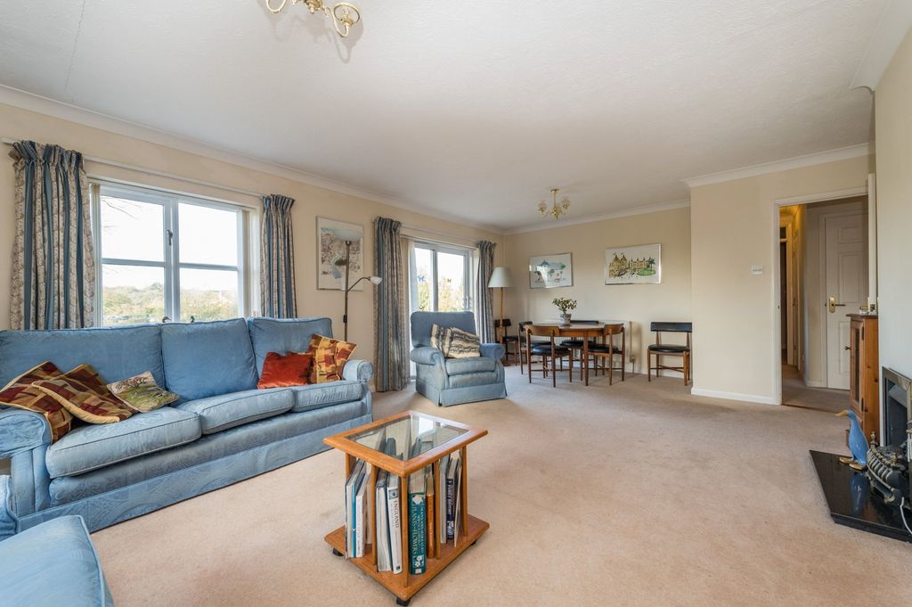 Property photo 3 of 16