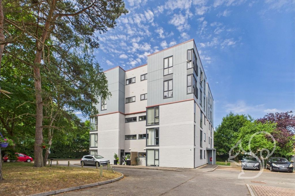 Property photo 1 of 13 Hzfo6Wdzjeskdt8899D89W (1).Jpg