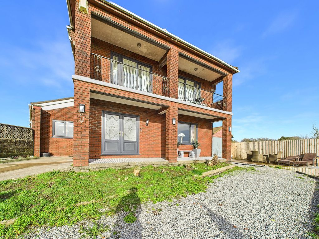 Property photo 1 of 47