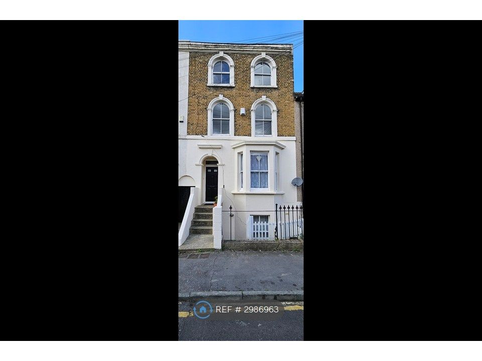 Property photo 1 of 2