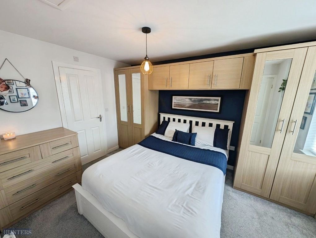 Property photo 3 of 15 Master Bedroom