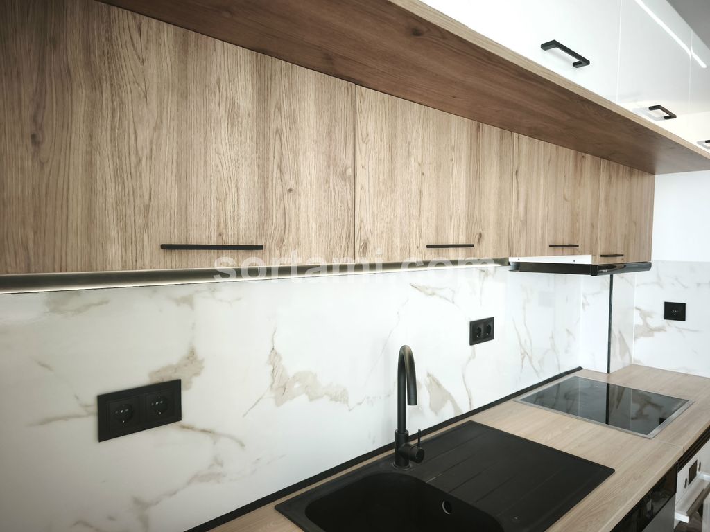 Property photo 2 of 38