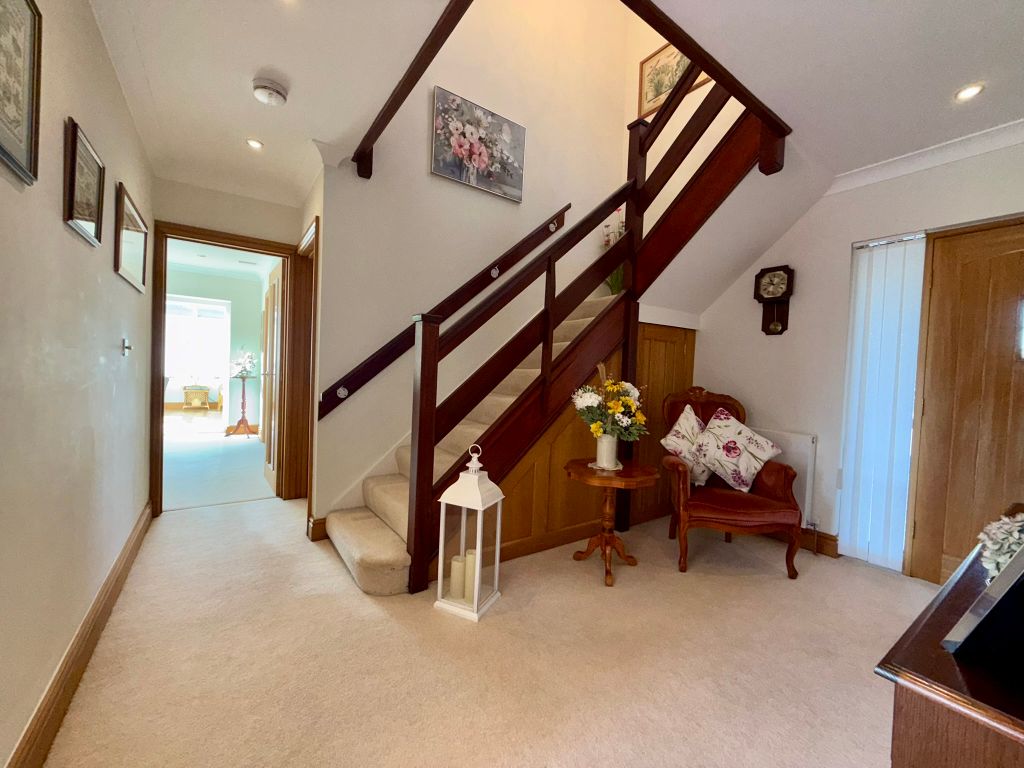 Property photo 2 of 30