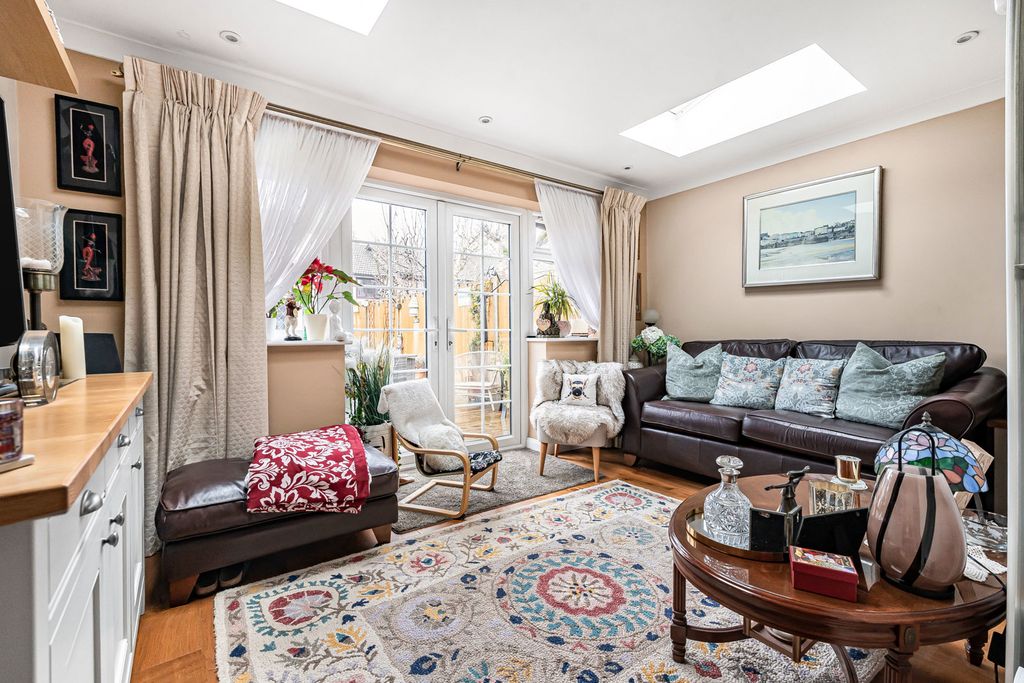 Property photo 3 of 17 Reception Room