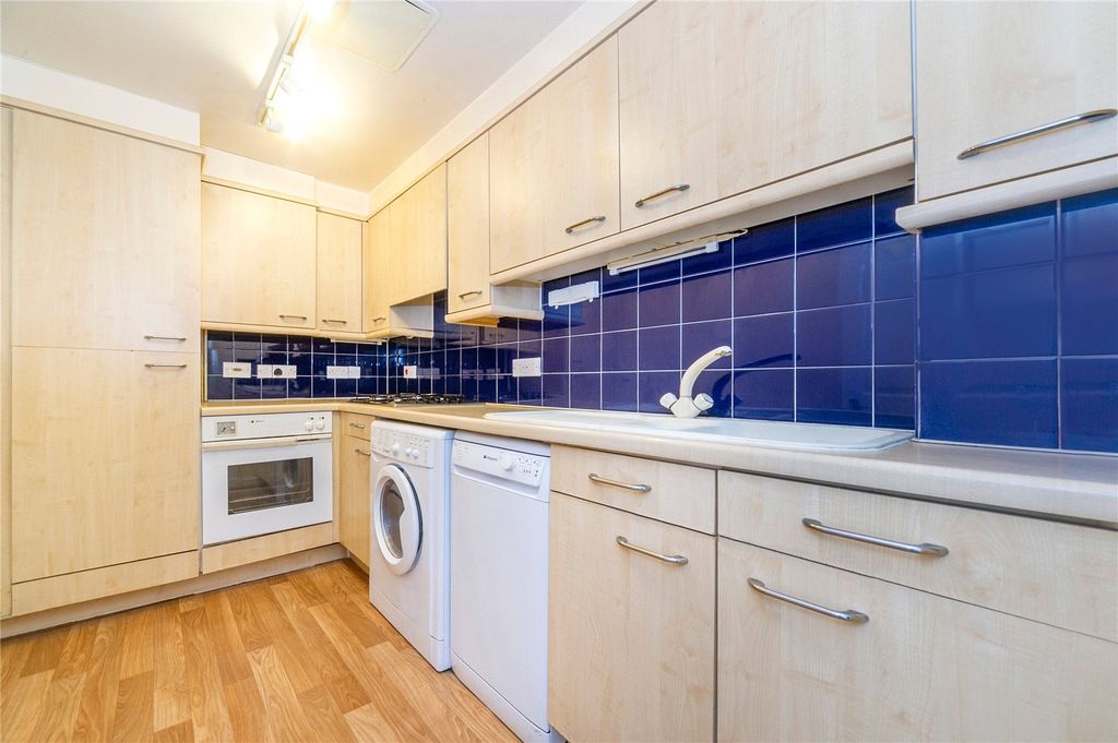Property photo 3 of 7