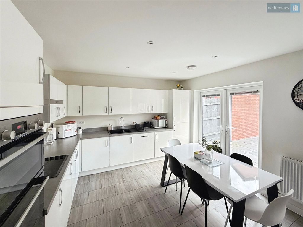 Property photo 3 of 20 Picture No. 17