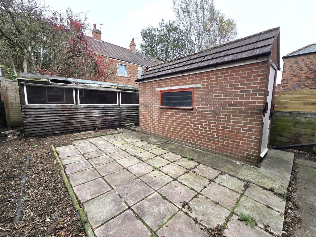 Property photo 3 of 12 Garden