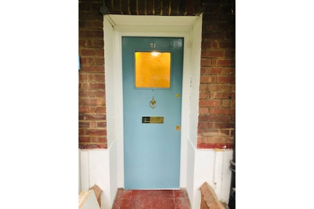 Property photo 2 of 15 Entrance