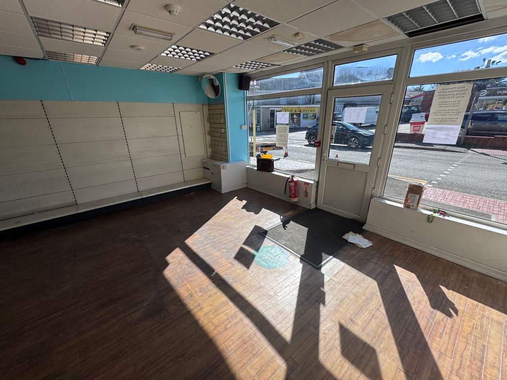 Property photo 2 of 5