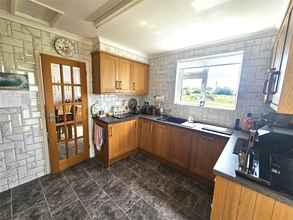 Property photo 2 of 29 2 - Picture No. 55