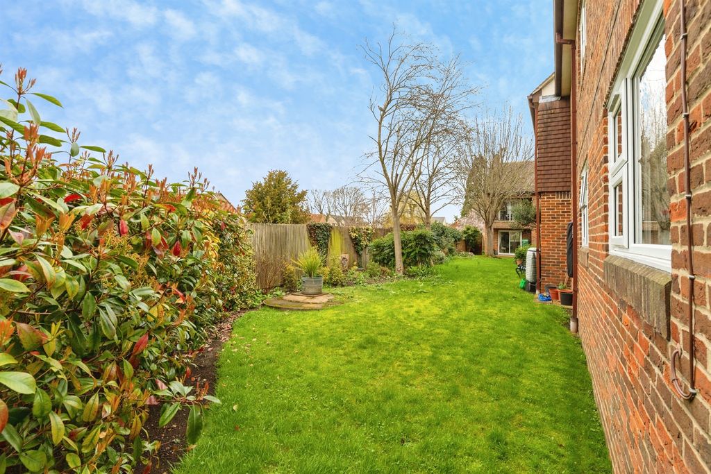 Additional image 19 of 2 bed flat for saleRiddell Gardens, Baldock SG7