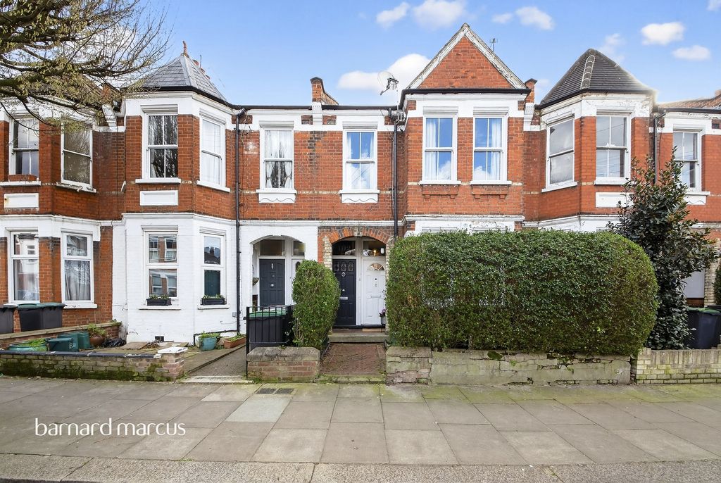 Property photo 1 of 16