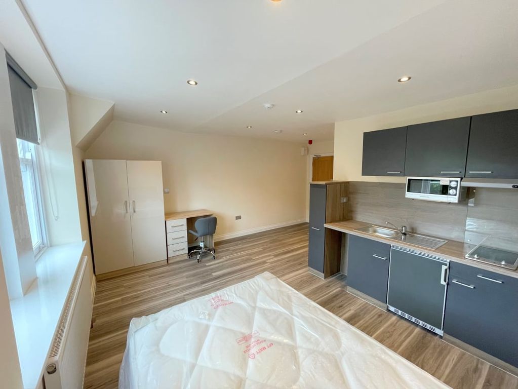 Property photo 2 of 3