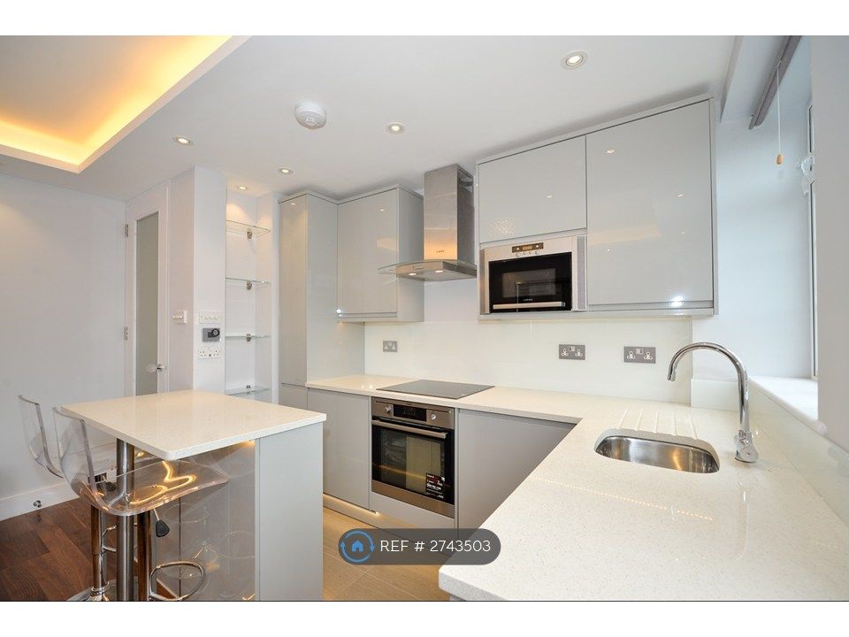 Property photo 3 of 19 Breakfast Bar