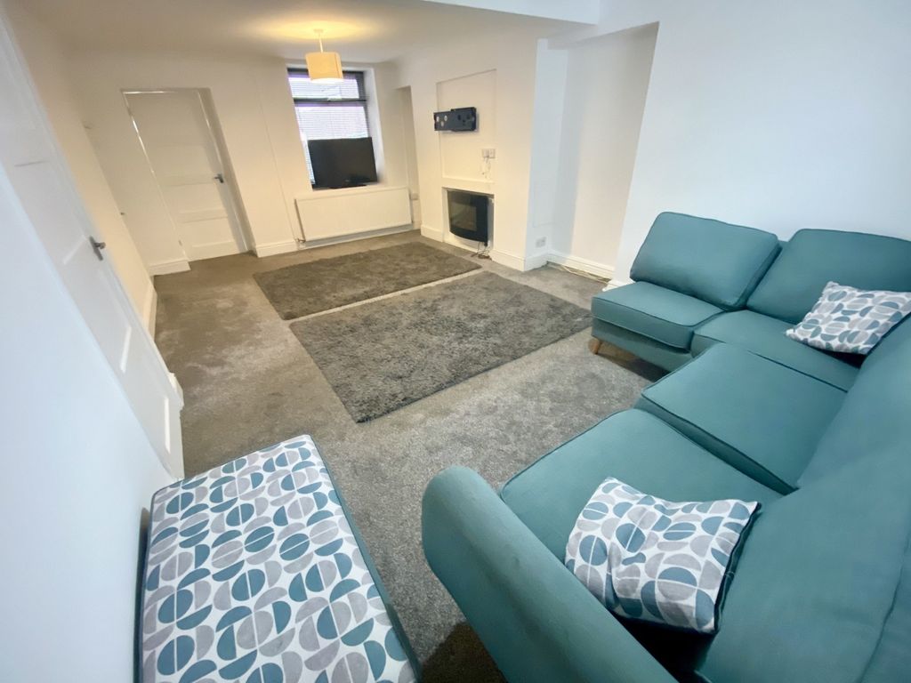 Property photo 3 of 12 Lounge-Dining Room