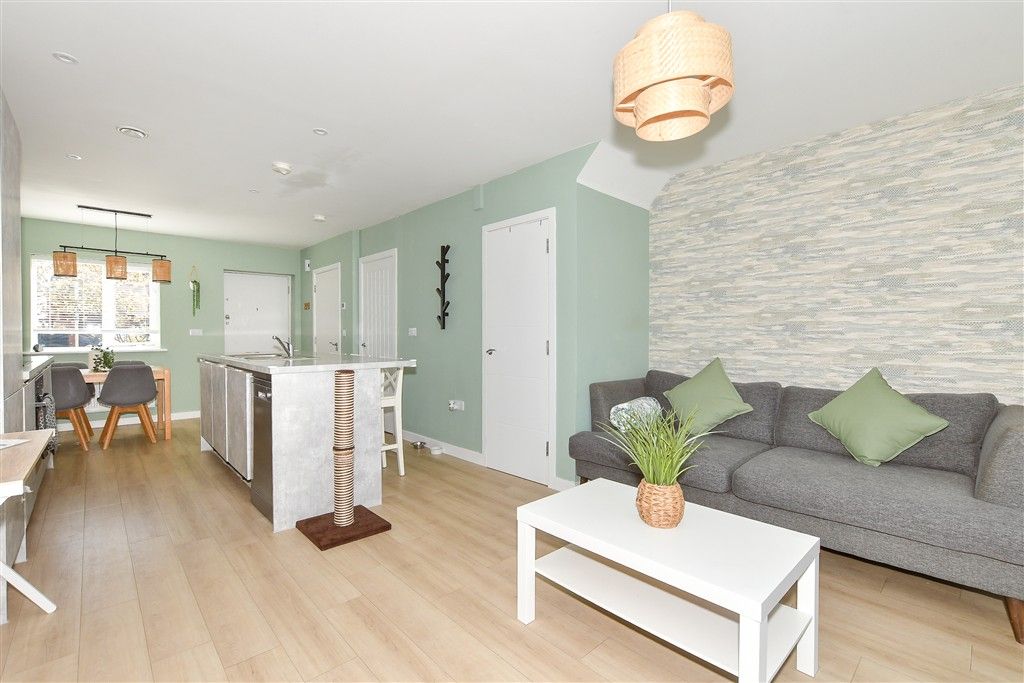 Property photo 3 of 16 Lounge/Diner/ Kitchen