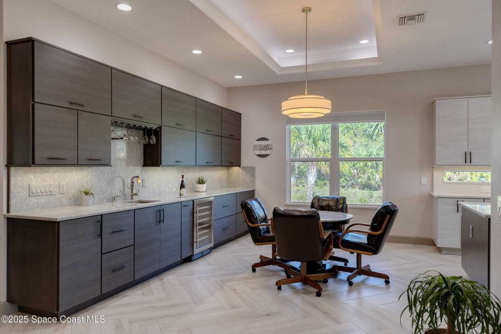 Property photo 2 of 3 <Alttext/>