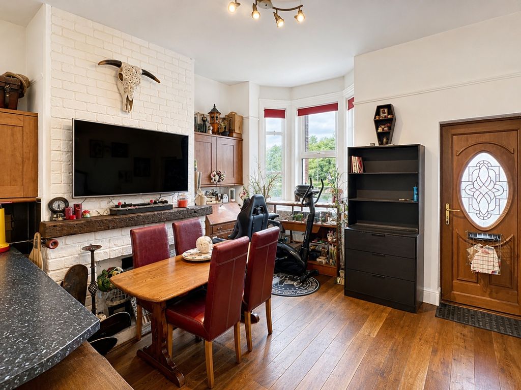 Property photo 2 of 10 5313563