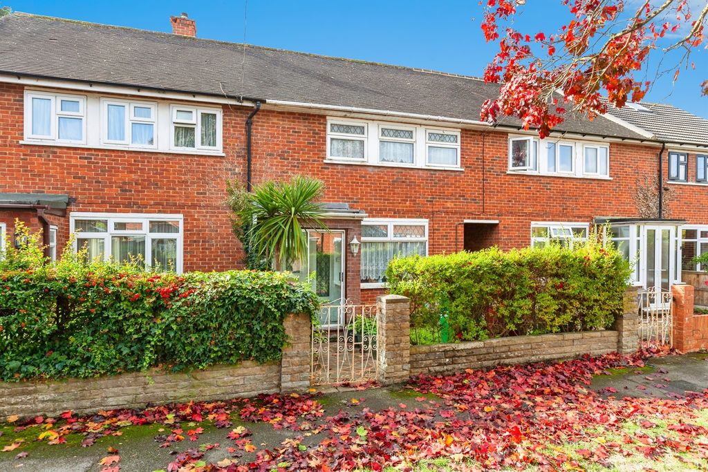 Property photo 1 of 17