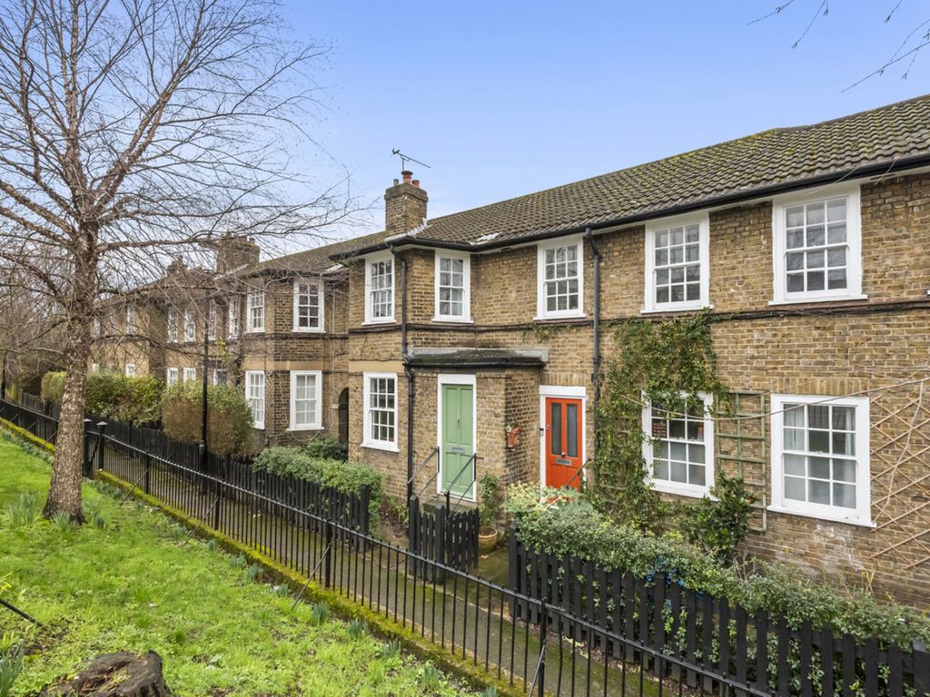 Property photo 2 of 11