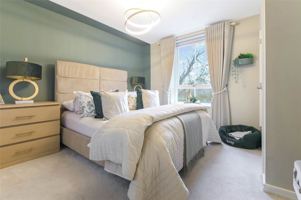 Property photo 2 of 20 Picture No. 13