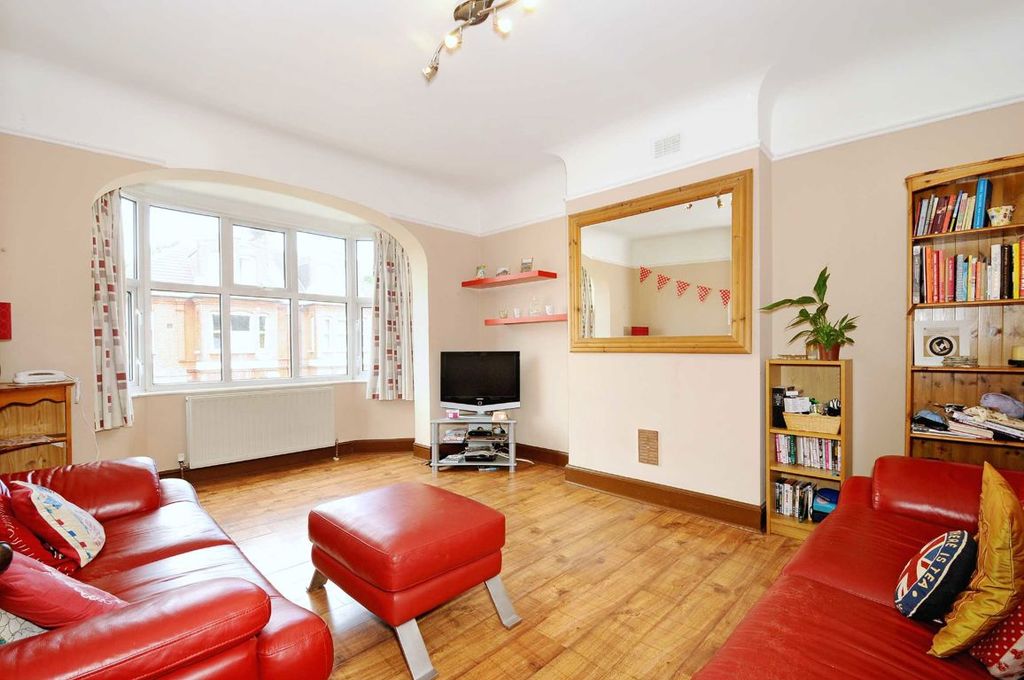 Property photo 1 of 5