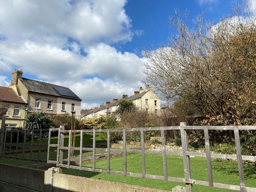 Property photo 2 of 13