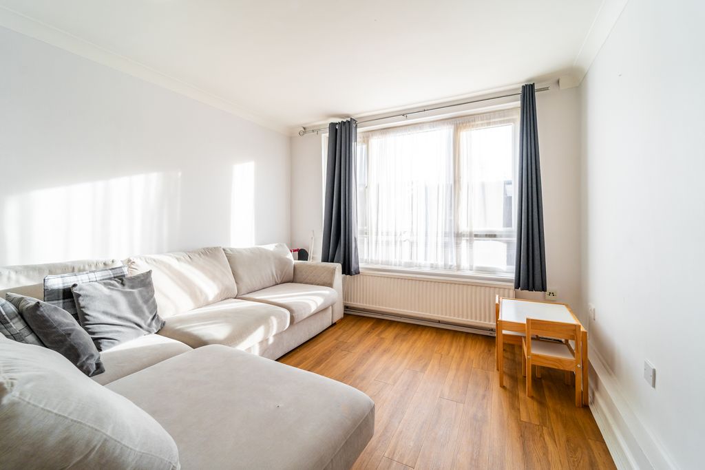 Property photo 2 of 9