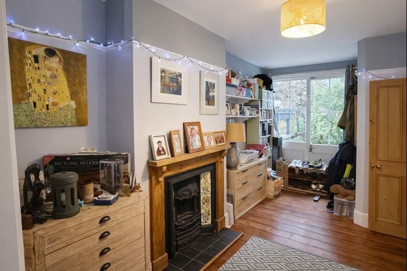 Property photo 3 of 9