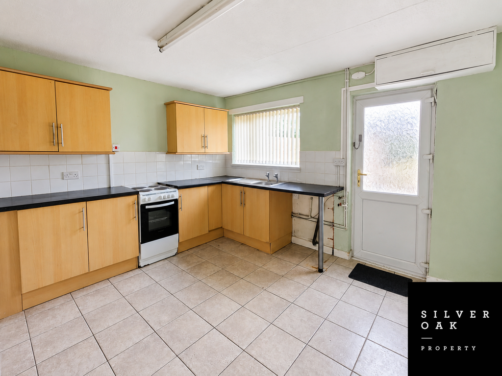 Property photo 3 of 9 3