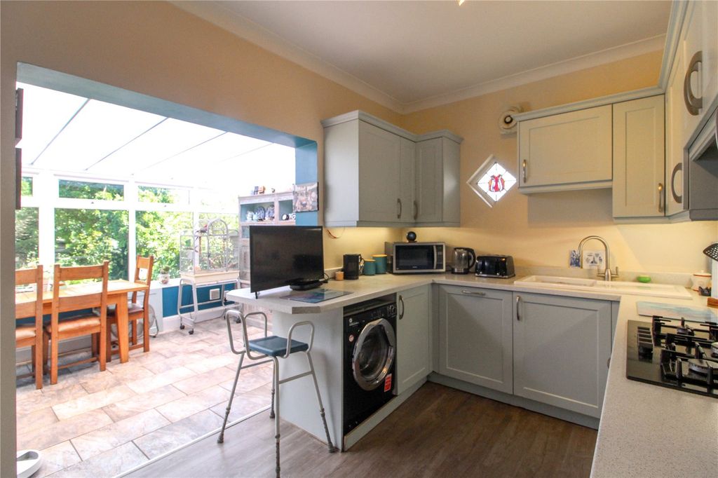 Property photo 3 of 19 Picture No. 16