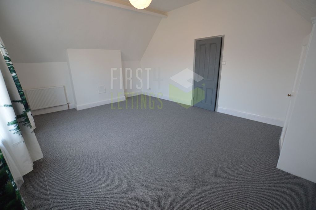 Property photo 1 of 5 Bedroom