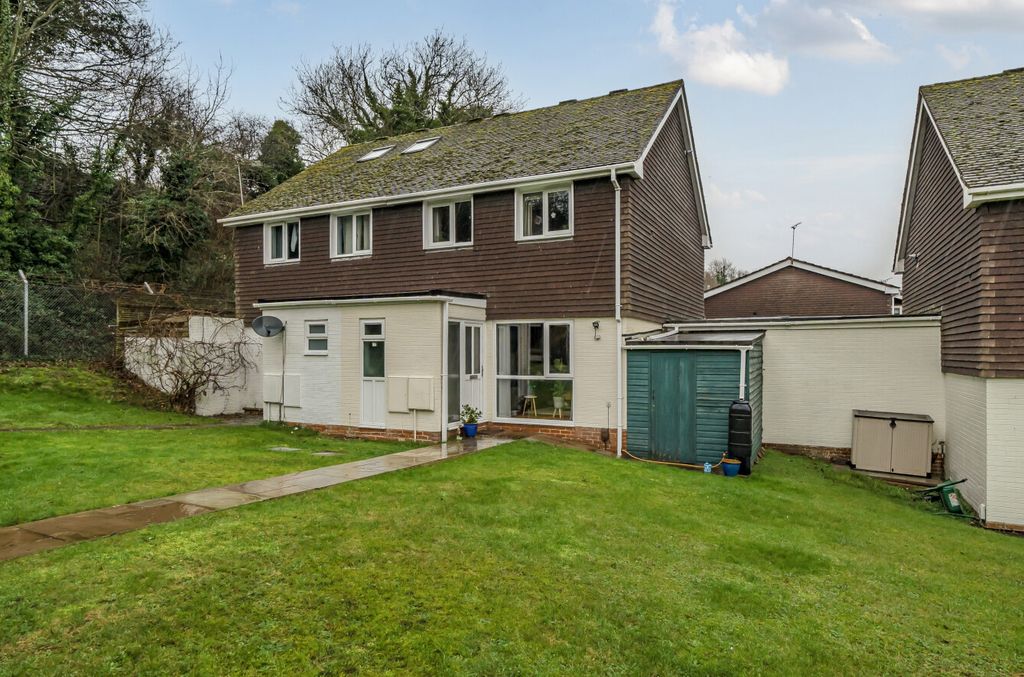 Property photo 1 of 14 1396609-2-695Fc4A...