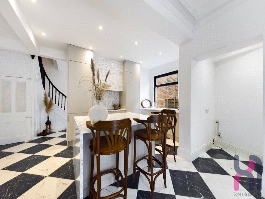 Property photo 3 of 15 Picture No. 15