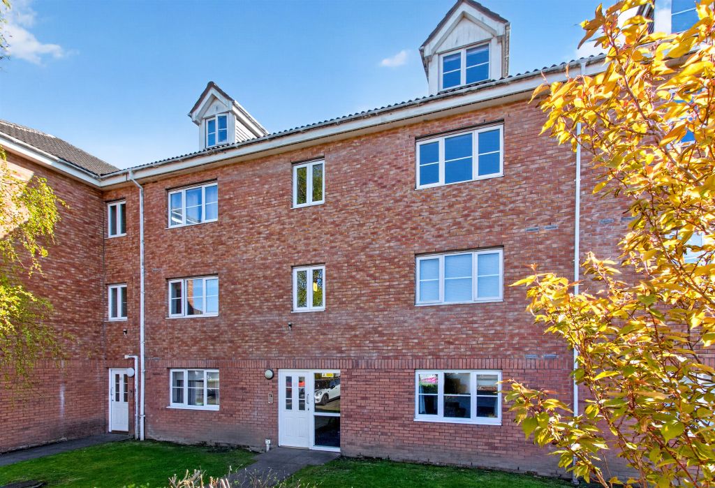 Property photo 1 of 17