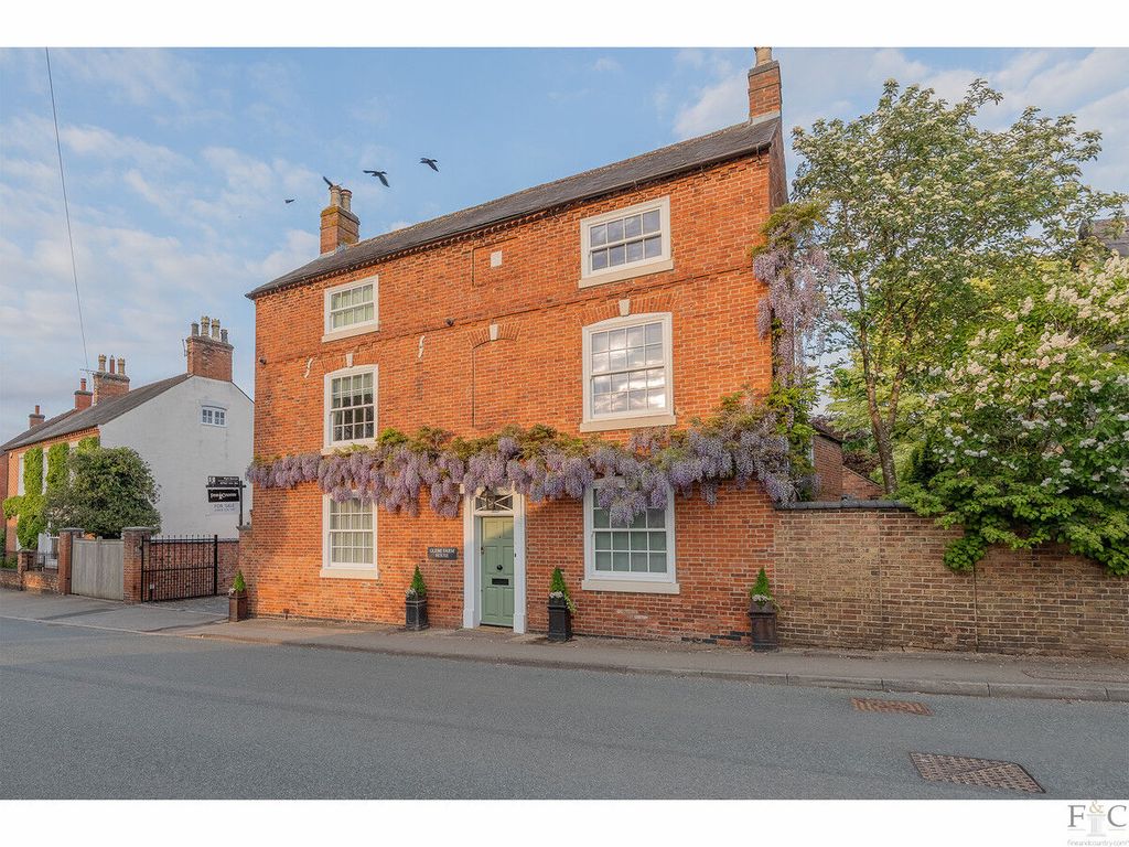 Property photo 1 of 37