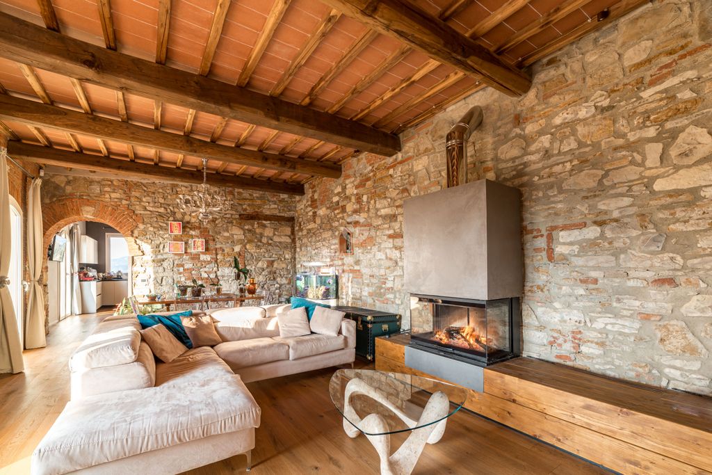 Property photo 2 of 59 Interiors