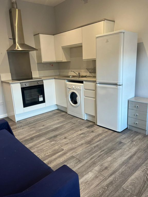 Property photo 3 of 7