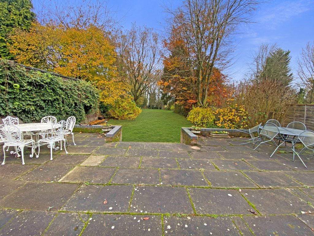 Property photo 2 of 14 3754404