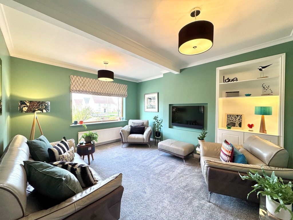 Property photo 2 of 17 Photo 11