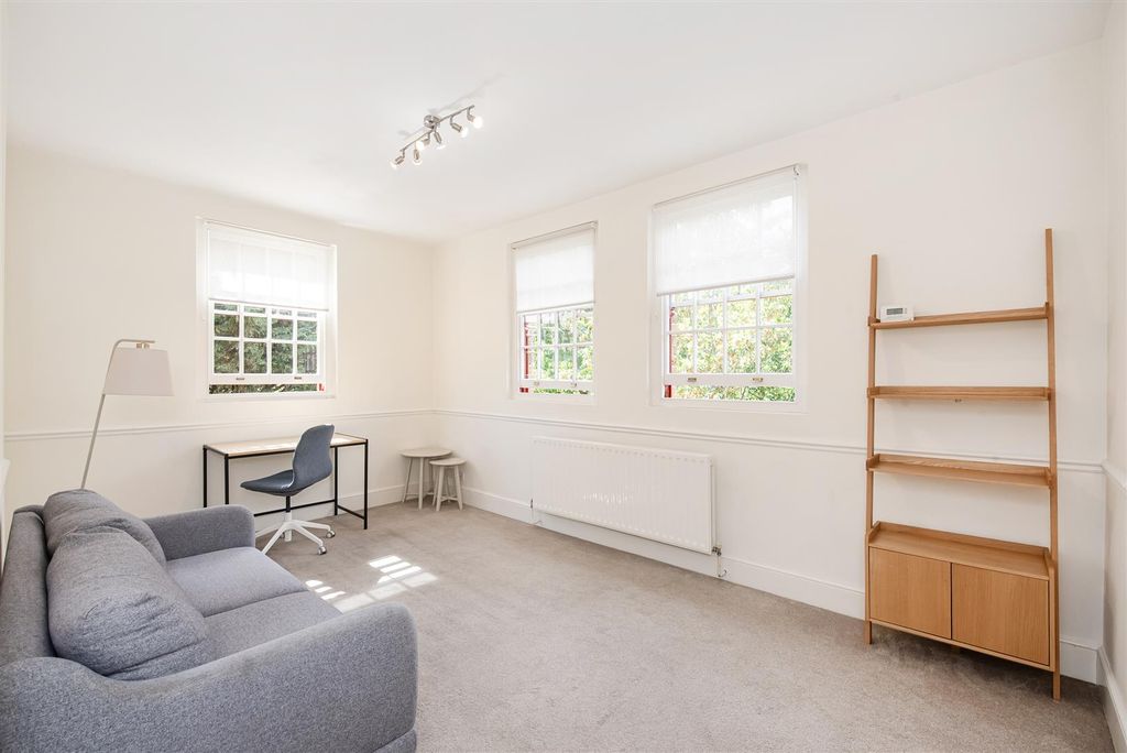 Property photo 2 of 11 Helliwell &amp; Co