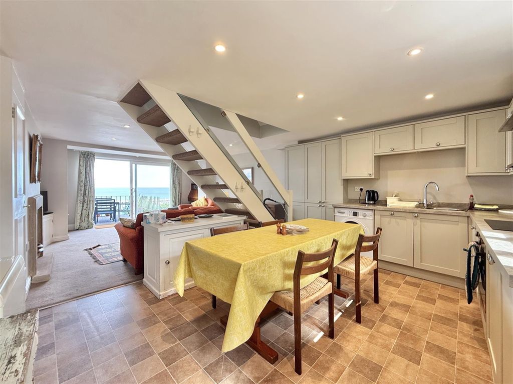 Property photo 2 of 29 Four Decks  Kitchen Diner.Jpg