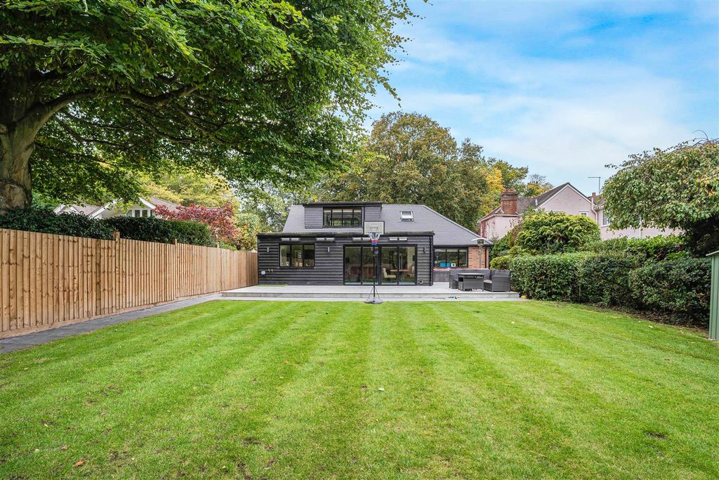 Property photo 1 of 26 21_65275.Jpg