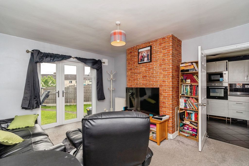 Property photo 2 of 18 Pbox-Img.Jpg