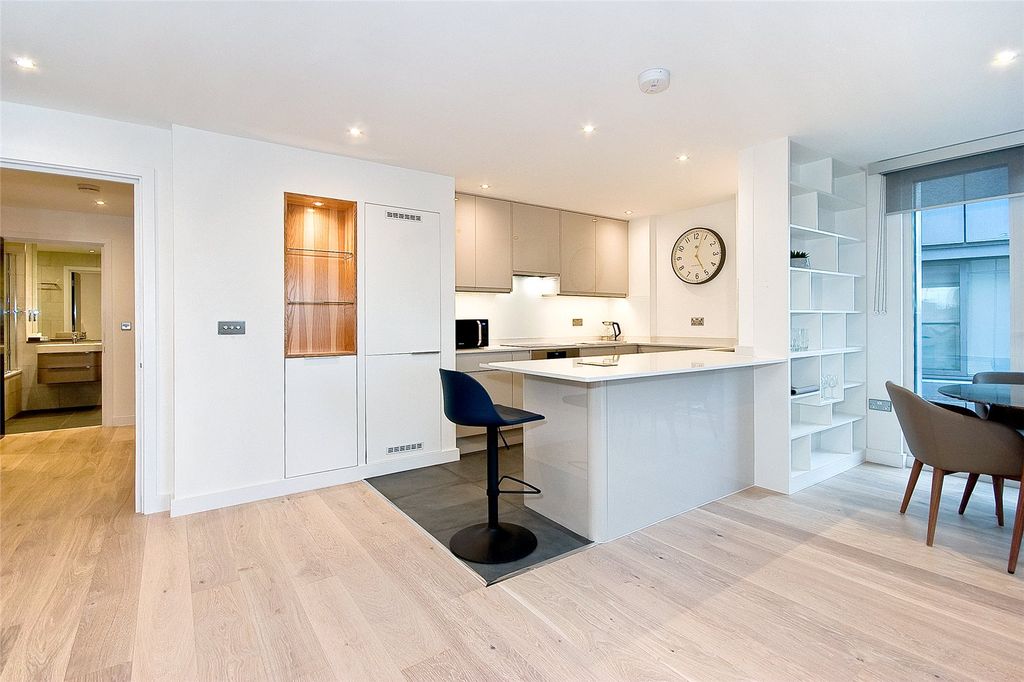 Property photo 3 of 11 Picture No. 06